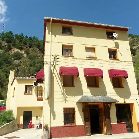 Alt Pirineu Гостевой дом