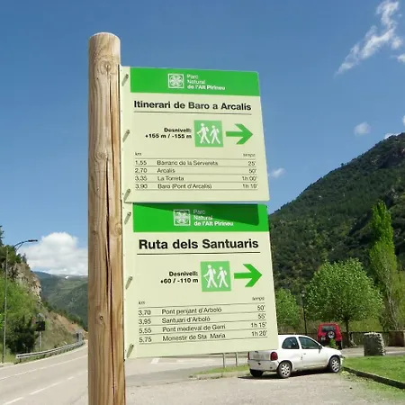 Alt Pirineu Гостевой дом Soriguera